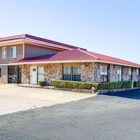 Quality Inn & Suites Hot Springs-Lake Hamilton Exterior photo