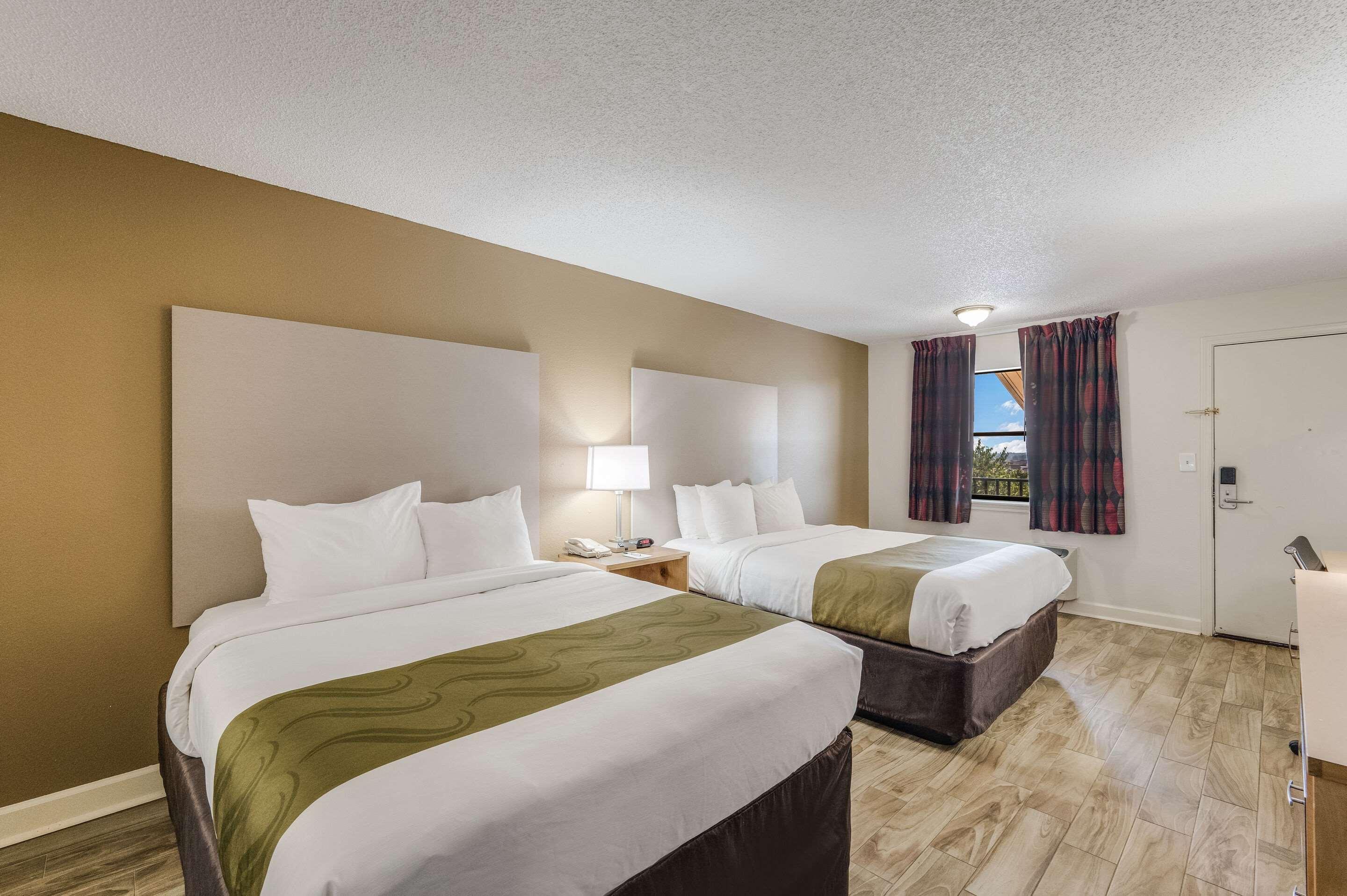 Quality Inn & Suites Hot Springs-Lake Hamilton Exterior photo